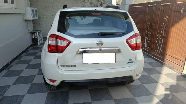 https://images10.gaadi.com/usedcar_image/4348031/original/processed_25410dac-3324-460b-8c54-6e40316ee734.jpg?imwidth=6402