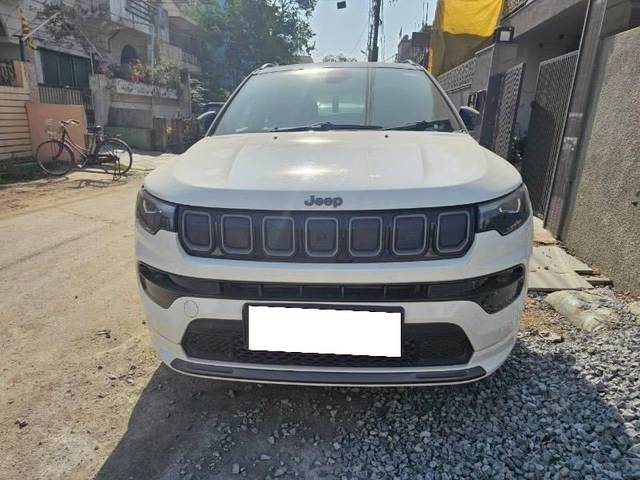 https://images10.gaadi.com/usedcar_image/4348040/original/processed_3f033581-5cc3-4a19-a995-db99deabcab8.jpeg?imwidth=6400