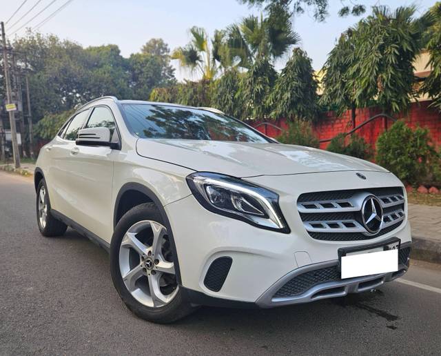 https://images10.gaadi.com/usedcar_image/4348052/original/processed_202721635f50f1904cdb34110f42534d.jpg?imwidth=6401