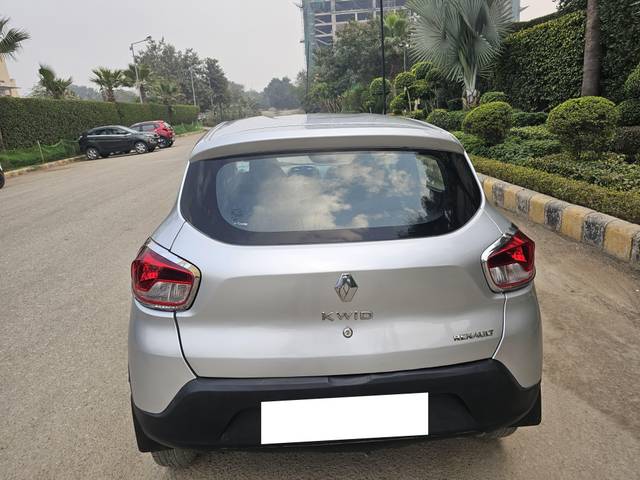 https://images10.gaadi.com/usedcar_image/4348096/original/processed_1167431a8ad34ce974e4a560600ad006.jpg?imwidth=6402