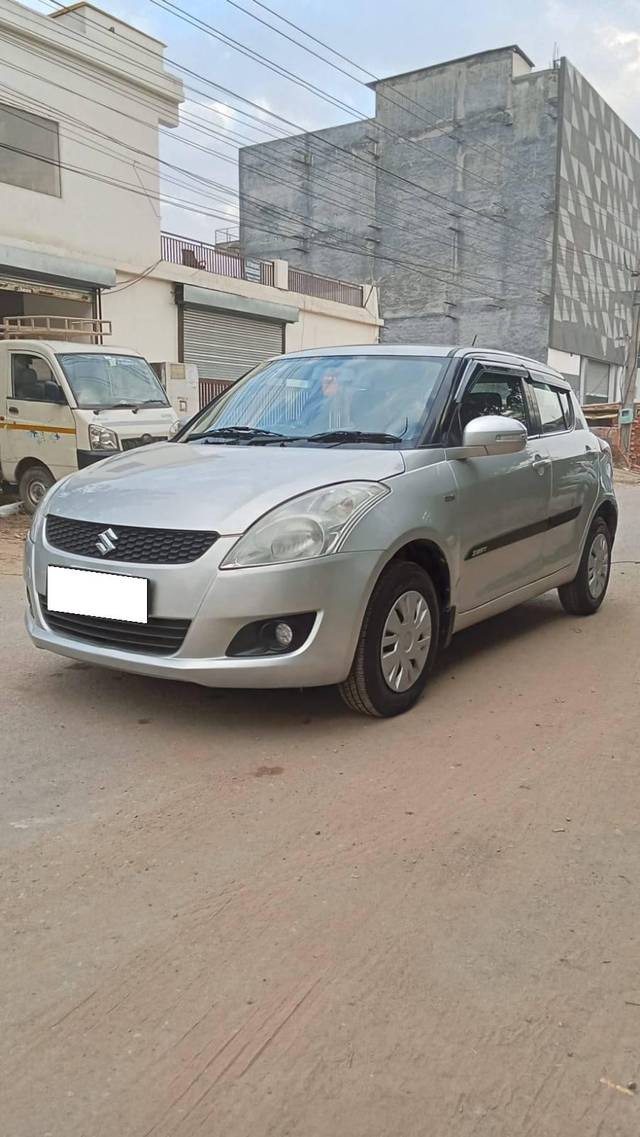 https://images10.gaadi.com/usedcar_image/4348098/original/processed_8ffacc5c4ea25ea6670b1ddcd6233098.jpg?imwidth=6402