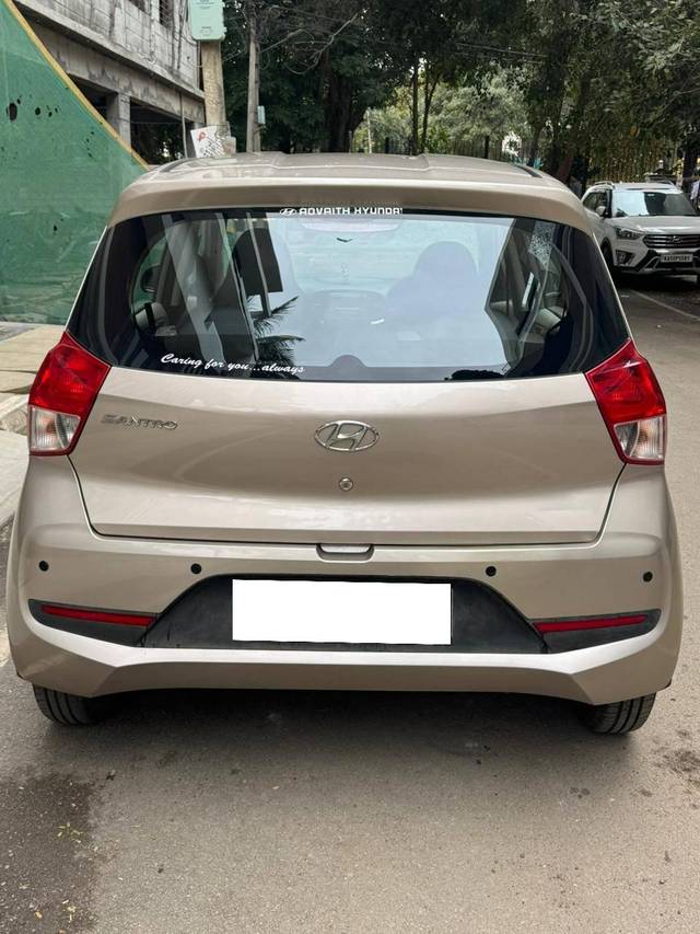 https://images10.gaadi.com/usedcar_image/4348121/original/processed_afec2af0fb0a7e8f5c40238e2244b266.jpg?imwidth=6402