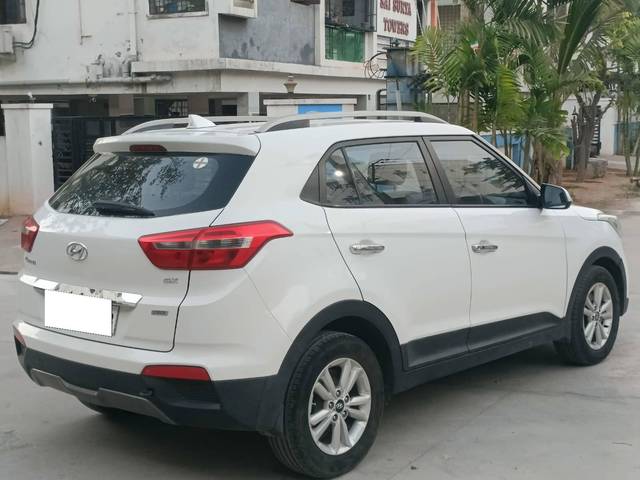 https://images10.gaadi.com/usedcar_image/4348158/original/processed_1df581278c290ac32574bb63dccd2870.jpg?imwidth=6401