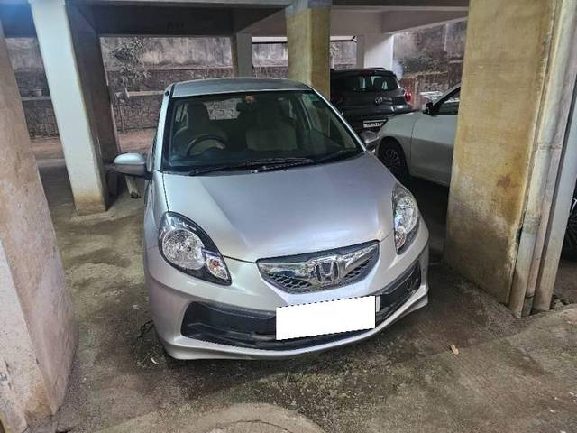 https://images10.gaadi.com/usedcar_image/4348229/original/processed_dc798f63-9f09-4dec-9e02-afaa38b7e55e.jpg?imwidth=6400