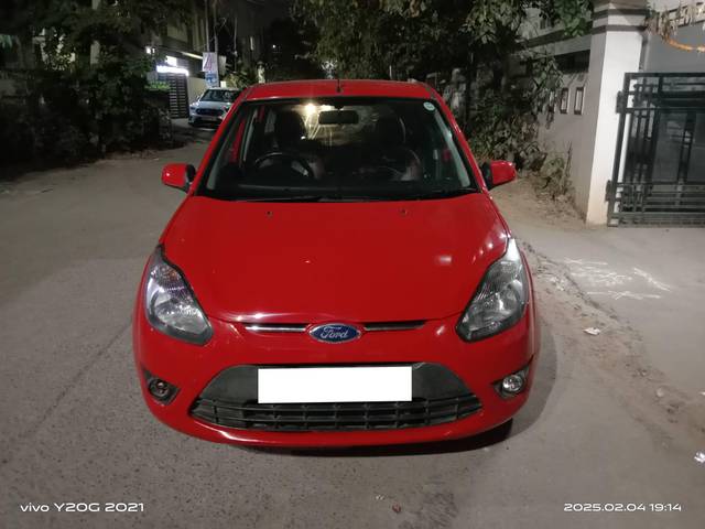 https://images10.gaadi.com/usedcar_image/4348318/original/processed_183c65a7c532192bfc053cdbd7b96b0a.jpg?imwidth=6400