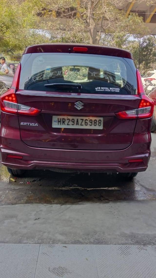 https://images10.gaadi.com/usedcar_image/4348444/original/processed_8903cb91dc12674b825734cff0dcebac.jpg?imwidth=6401