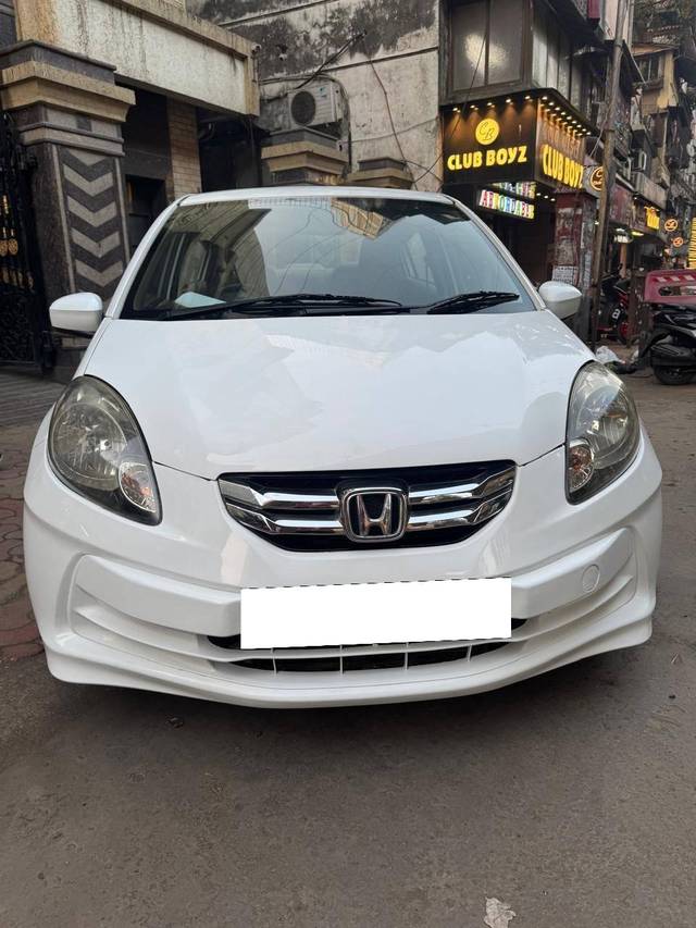 https://images10.gaadi.com/usedcar_image/4348452/original/processed_956018a56ada33bd3554b74cd79fb78c.jpg?imwidth=6400