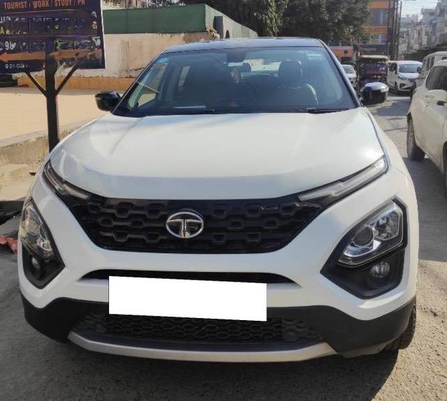 https://images10.gaadi.com/usedcar_image/4348521/original/processed_0d825f74-f012-4bfe-86e8-08590adf3264.jpeg?imwidth=6401