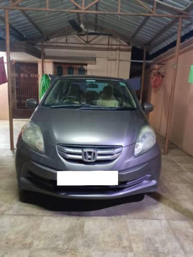 https://images10.gaadi.com/usedcar_image/4348628/original/processed_b9bc67d1-17ce-4263-8fd5-4dc3381e6d1f.jpg?imwidth=6400