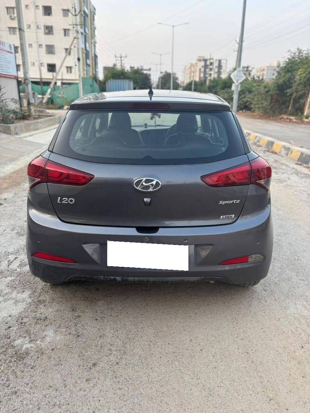 https://images10.gaadi.com/usedcar_image/4348815/original/processed_3f87681b6a797300131adfc53e26edf0.jpg?imwidth=6402