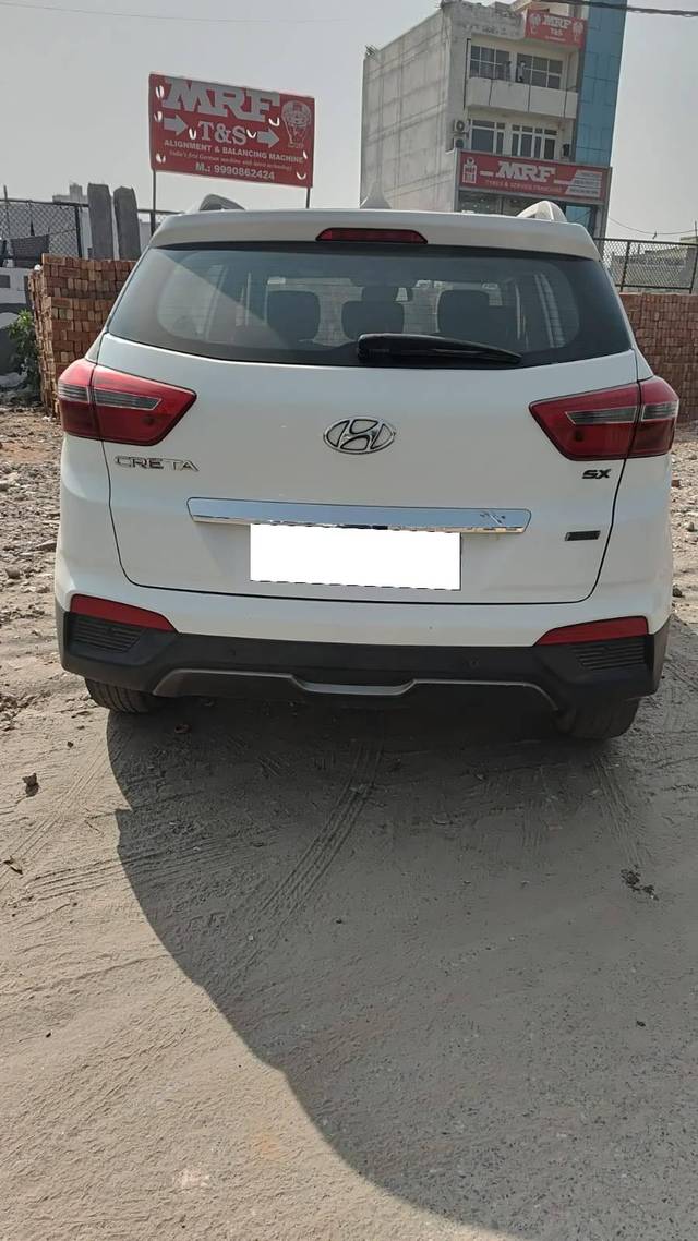 https://images10.gaadi.com/usedcar_image/4348824/original/processed_c9e25906-477b-42d0-90fa-6a1b491065ae.jpg?imwidth=6401