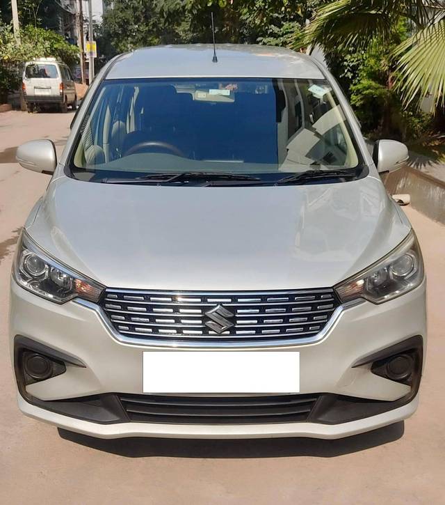 https://images10.gaadi.com/usedcar_image/4348851/original/processed_f6a0d97254f7075843b929750e758adc.jpg?imwidth=6402