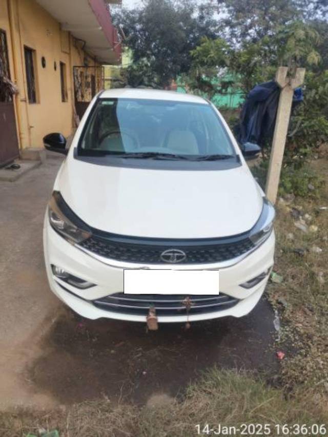 https://images10.gaadi.com/usedcar_image/4348903/original/processed_f7a342f8-a1ac-456e-a168-5bd4df160209.jpg?imwidth=6400