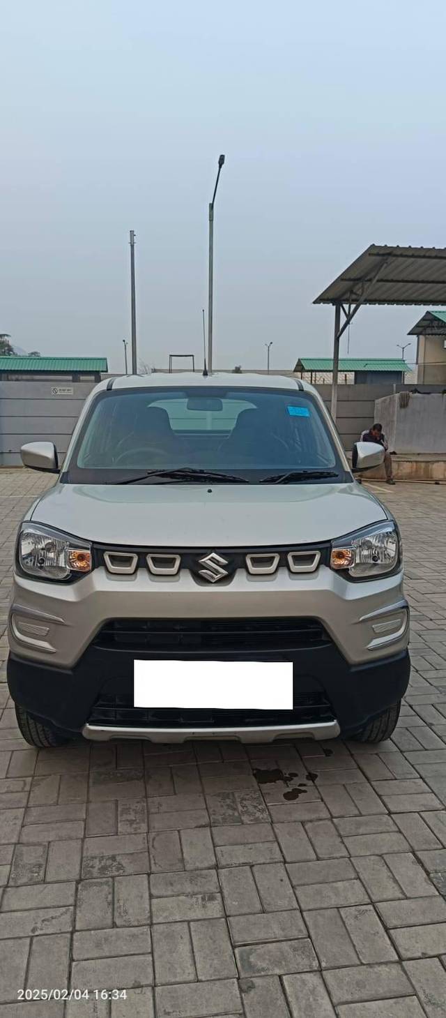 https://images10.gaadi.com/usedcar_image/4348952/original/processed_5e3c5d48dcbb5def6687311e5bb7585f.jpg?imwidth=6400