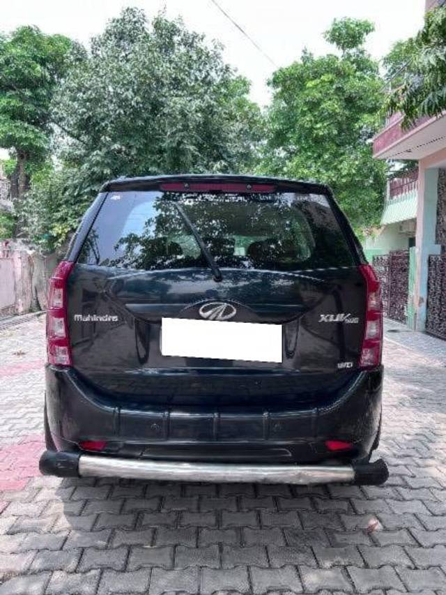 https://images10.gaadi.com/usedcar_image/4349012/original/processed_975be7af-a03b-4c45-92d4-2c4785337acd.jpeg?imwidth=6401