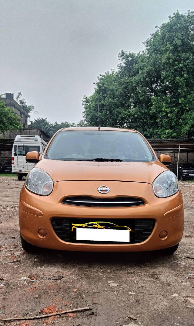 https://images10.gaadi.com/usedcar_image/4349140/original/processed_8b84c06fdb1cbb133857d2b4f8571d55.jpg?imwidth=6402