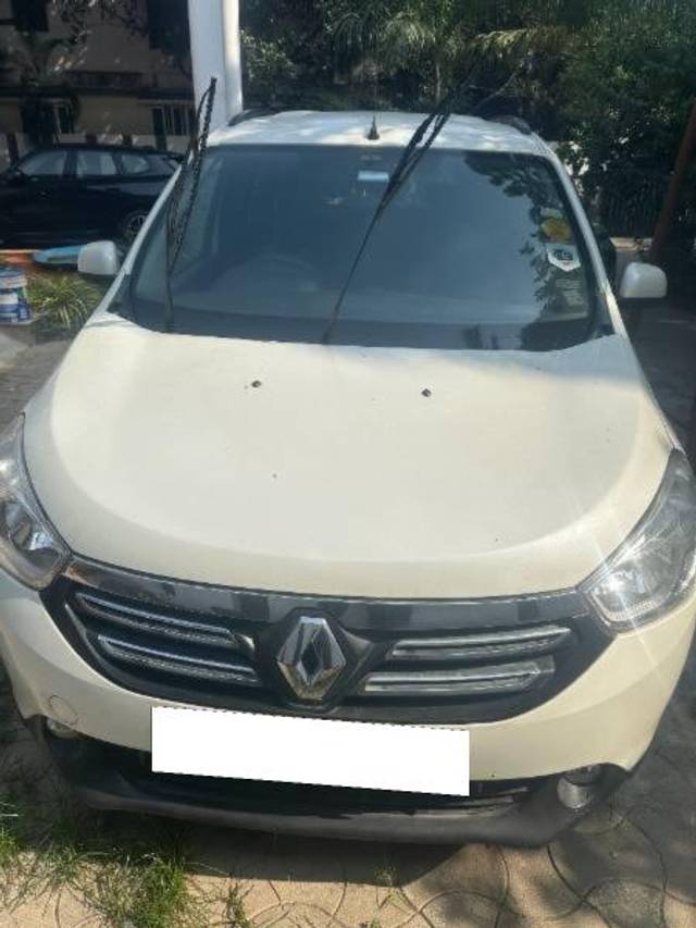 https://images10.gaadi.com/usedcar_image/4349158/original/processed_2923c0fc-a340-4545-9a6a-b795b0808bed.jpeg?imwidth=6400