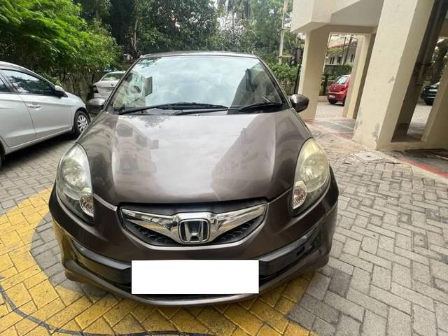 https://images10.gaadi.com/usedcar_image/4349159/original/processed_8c6e5315-ba5a-4996-8dda-006d0d23f88d.jpg?imwidth=6400