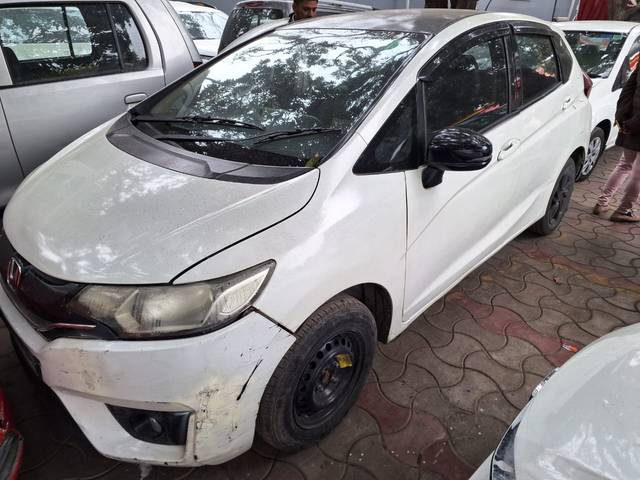 https://images10.gaadi.com/usedcar_image/4349172/original/3706614c55b82013704f09f1c0042da3.jpg?imwidth=6400