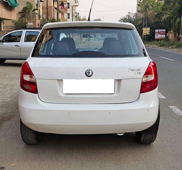 https://images10.gaadi.com/usedcar_image/4349191/original/processed_eae7976dfe06e27a8771ceb8ec26cde5.jpg?imwidth=6401