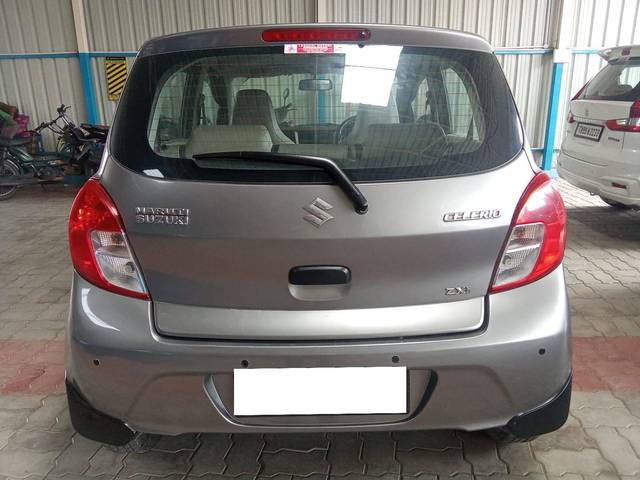 https://images10.gaadi.com/usedcar_image/4349210/original/processed_60cc62cd2a95e994f6d8af6f57609e7a.jpg?imwidth=6402