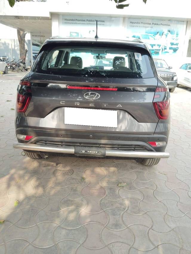 https://images10.gaadi.com/usedcar_image/4349257/original/processed_0fef1728a57a9010d87d14bd58ac54e3.jpg?imwidth=6402