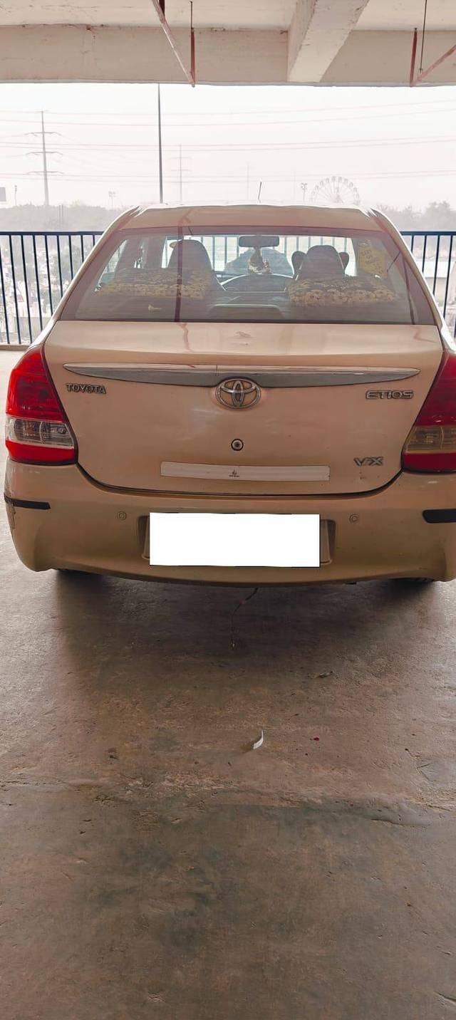 https://images10.gaadi.com/usedcar_image/4349259/original/56641dd05d82effbd04c6000b80cc89f.jpg?imwidth=6402