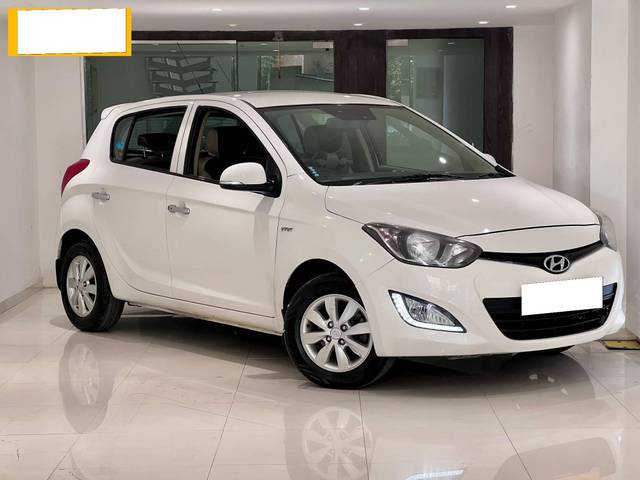 https://images10.gaadi.com/usedcar_image/4349314/original/processed_175ea9d82603d41f47d4463252c4e2c7.jpeg?imwidth=6400