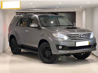 Toyota Fortuner 2011-2016 Toyota Fortuner 4x2 AT