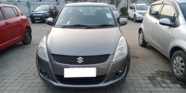 https://images10.gaadi.com/usedcar_image/4349454/original/processed_fbbebf091aae30af7b0e4c4d00c944b4.jpg?imwidth=6400