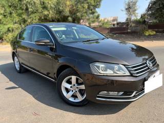 Volkswagen Passat 2010-2014 Volkswagen Passat Diesel Highline 2.0 TDI