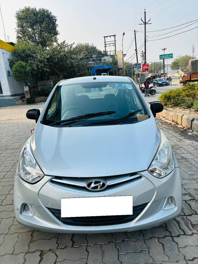 https://images10.gaadi.com/usedcar_image/4349655/original/processed_dd0328af981a8754b22a7d121452fd9f.jpg?imwidth=6400