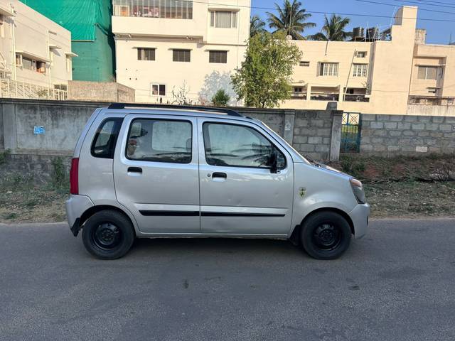 https://images10.gaadi.com/usedcar_image/4349756/original/35baec70c117a5ca809181adb5330e7d.jpg?imwidth=6401