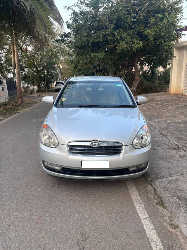 https://images10.gaadi.com/usedcar_image/4349766/original/processed_f9792b3148b199982d7706b209b6b4b3.jpg?imwidth=6402