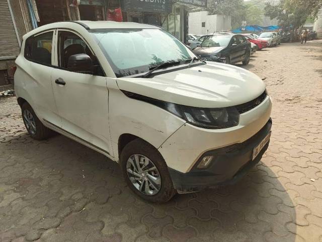 https://images10.gaadi.com/usedcar_image/4349777/original/processed_8bf9da09-4a49-4605-988b-58a83535c83c.jpg?imwidth=6400