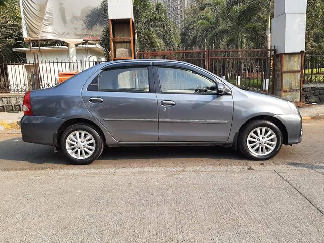 https://images10.gaadi.com/usedcar_image/4349815/original/4e3722108fe0d272063efc3ca154da9a.jpg?imwidth=6401