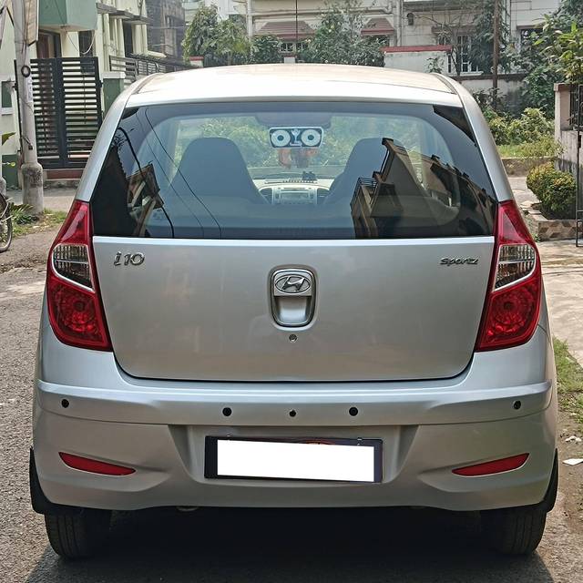 https://images10.gaadi.com/usedcar_image/4349840/original/processed_97c3ae30324ee06ad5fd1aa464074466.jpg?imwidth=6401