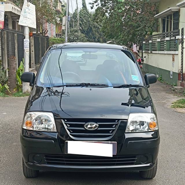 https://images10.gaadi.com/usedcar_image/4349845/original/processed_18a3c64496f2f41f9fe06e1b64b308e4.jpg?imwidth=6402