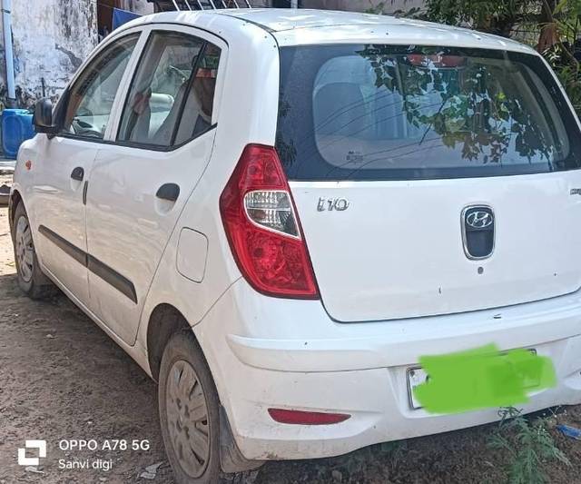 https://images10.gaadi.com/usedcar_image/4349871/original/processed_5baae17c-f1be-4460-923d-538c12f28ff8.jpg?imwidth=6400