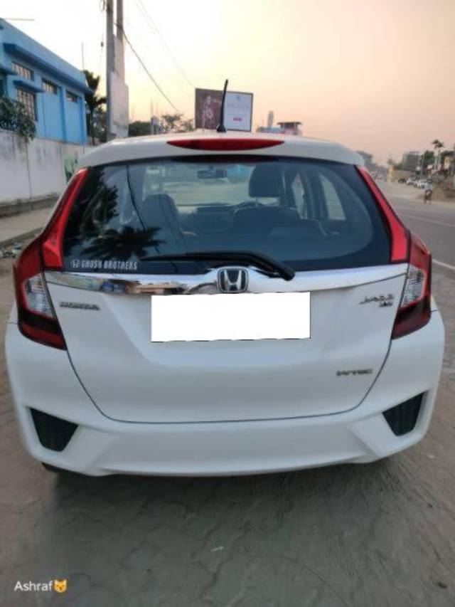 https://images10.gaadi.com/usedcar_image/4349916/original/processed_f8af0a29-94e0-42d5-a1c5-03af6d3bd112.jpg?imwidth=6401