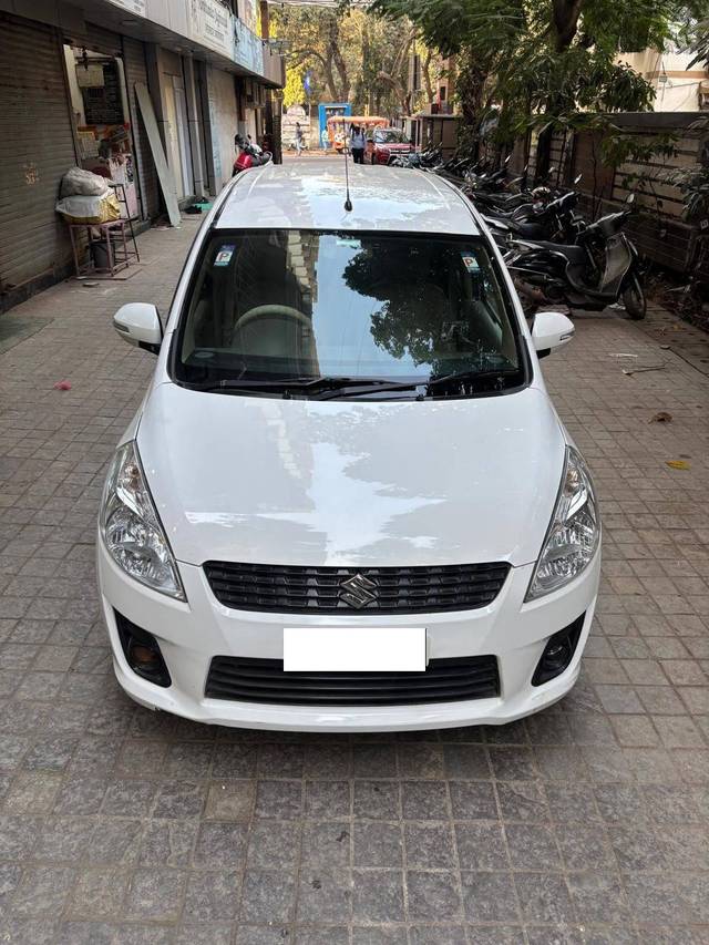 https://images10.gaadi.com/usedcar_image/4349921/original/processed_071d1d51c55dd88df53d11881b6e4b07.jpg?imwidth=6402