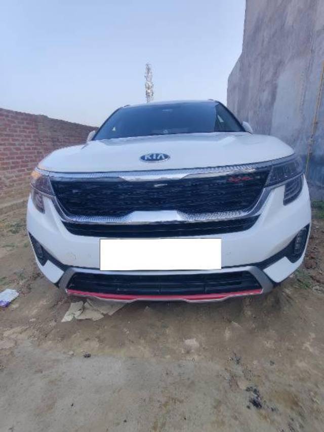 https://images10.gaadi.com/usedcar_image/4350264/original/processed_95207998-bf0e-4eb6-afc7-2e345fcca4ca.jpg?imwidth=6402