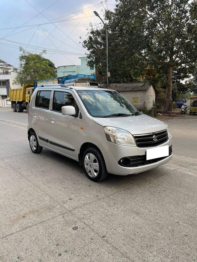 https://images10.gaadi.com/usedcar_image/4350286/original/processed_d28fa096acbc36545400c8947aafa542.jpg?imwidth=6400