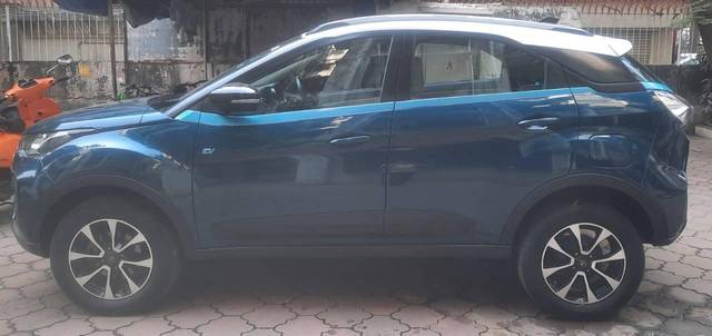 https://images10.gaadi.com/usedcar_image/4350376/original/processed_023fa218526671a4fda6dc60dfabdc40.jpg?imwidth=6402