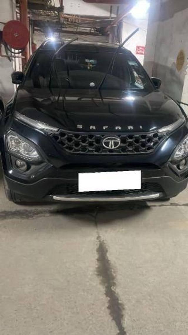 https://images10.gaadi.com/usedcar_image/4350448/original/2d5cebb8ba93e1e116af863bf8f5e75b.jpeg?imwidth=6401