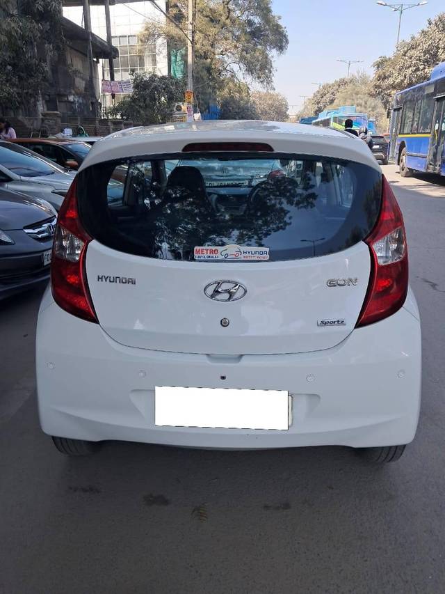 https://images10.gaadi.com/usedcar_image/4350535/original/processed_8ae6323b08e002e168116cb5ba1880b1.jpg?imwidth=6401