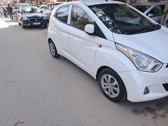 https://images10.gaadi.com/usedcar_image/4350535/original/processed_e83b9da7895cc80095ed1ad9bc07cdd7.jpg?imwidth=6402