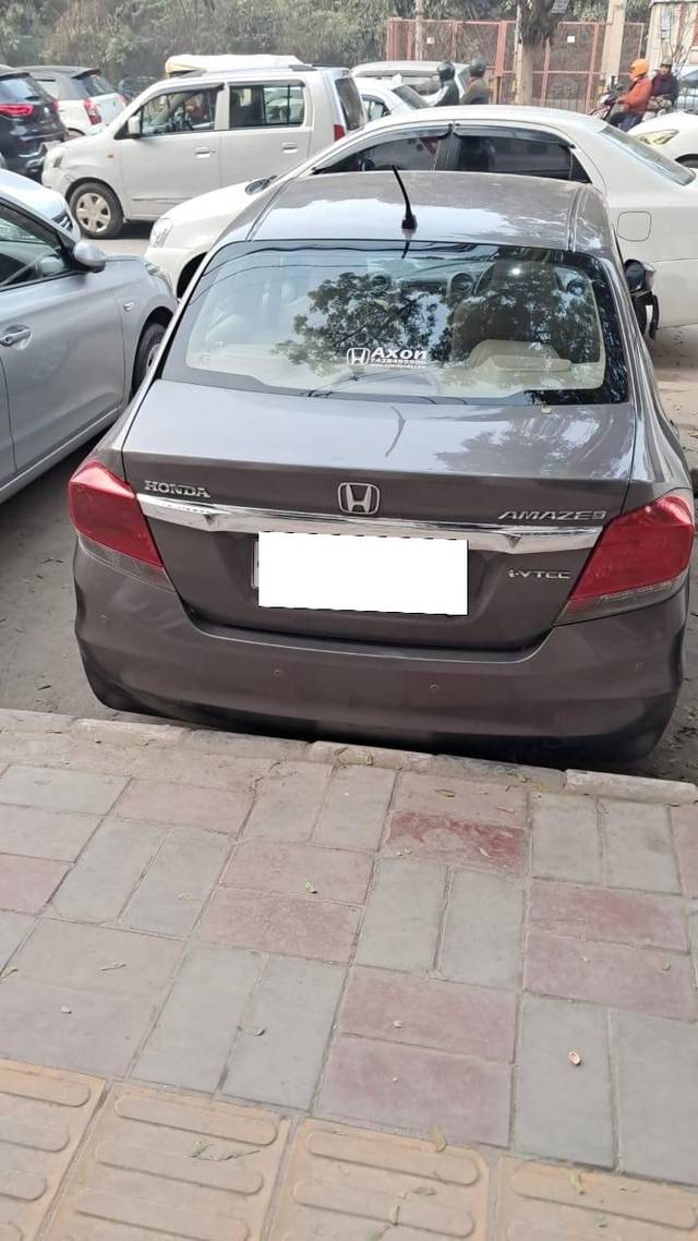 https://images10.gaadi.com/usedcar_image/4350594/original/processed_bf0b40cb9518095011927d56877d887e.jpg?imwidth=6401