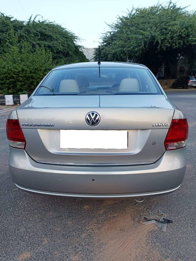 https://images10.gaadi.com/usedcar_image/4350632/original/processed_6fec818d3704c9fe867c153628b0a88e.jpg?imwidth=6402