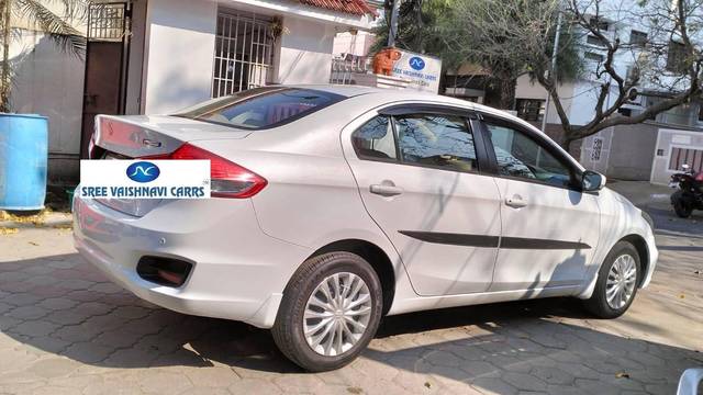 https://images10.gaadi.com/usedcar_image/4350673/original/processed_00610d10577c61649869f778bff9e4ea.jpg?imwidth=6401